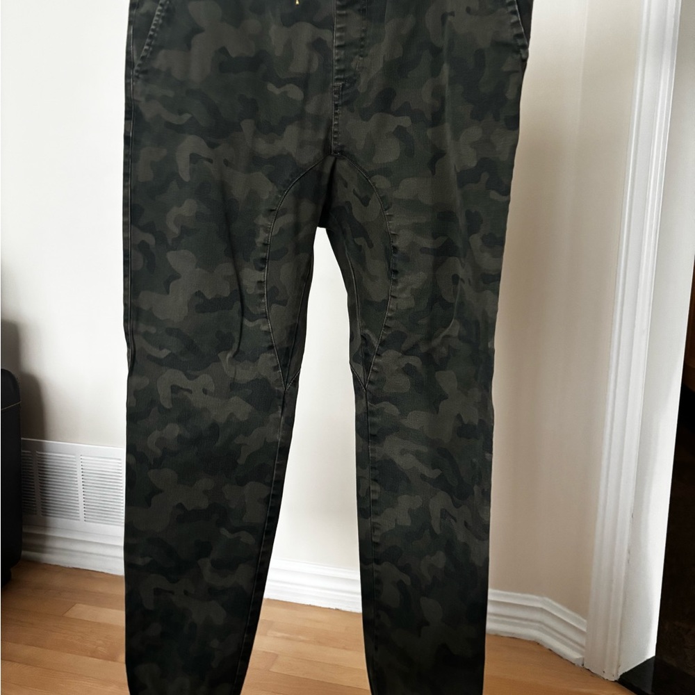 Zanerobe Green Camouflage Cargo Pants